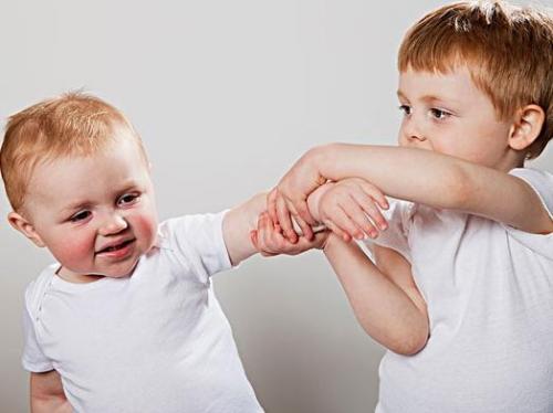 儿童多动症的危害表现是什么呢